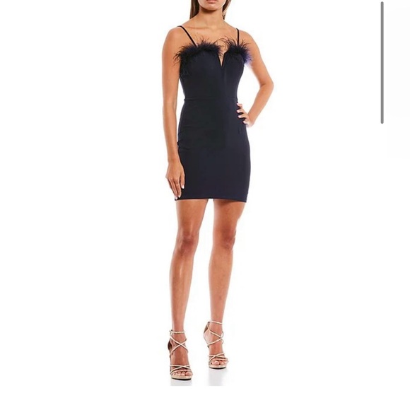 🥳♥️ Xtraordinary Juniors’ Feather Trim V-Neck Slim Dress - Picture 1 of 9